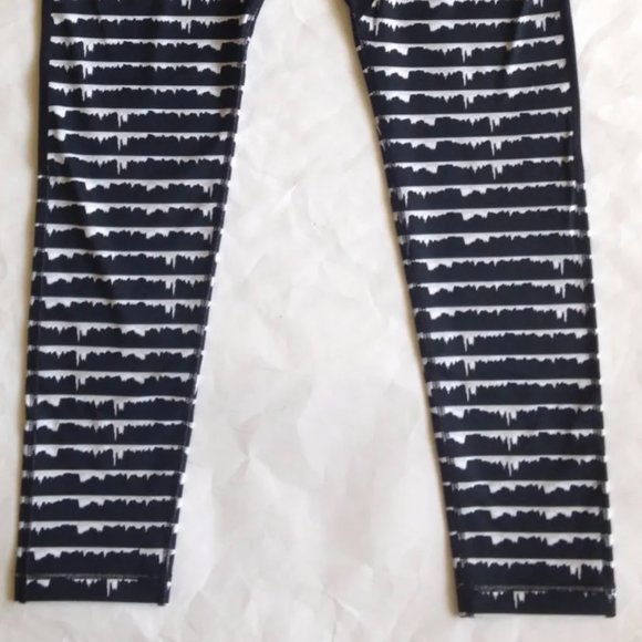 Under Armour Mirror Print Studio Lux Moisture Wicking Leggings Tights Black L - Picture 4 of 5